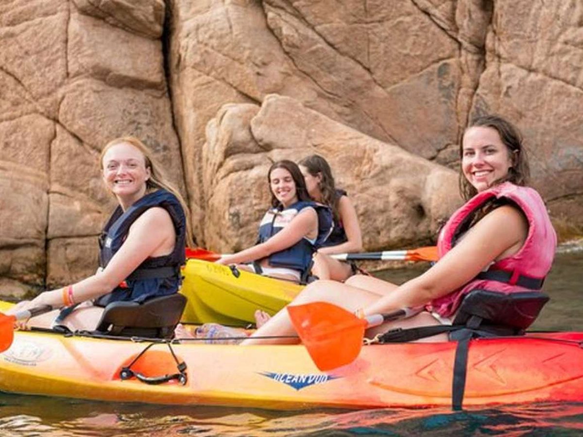 Excursió d'un dia en kayak i snorkel en la Costa Brava